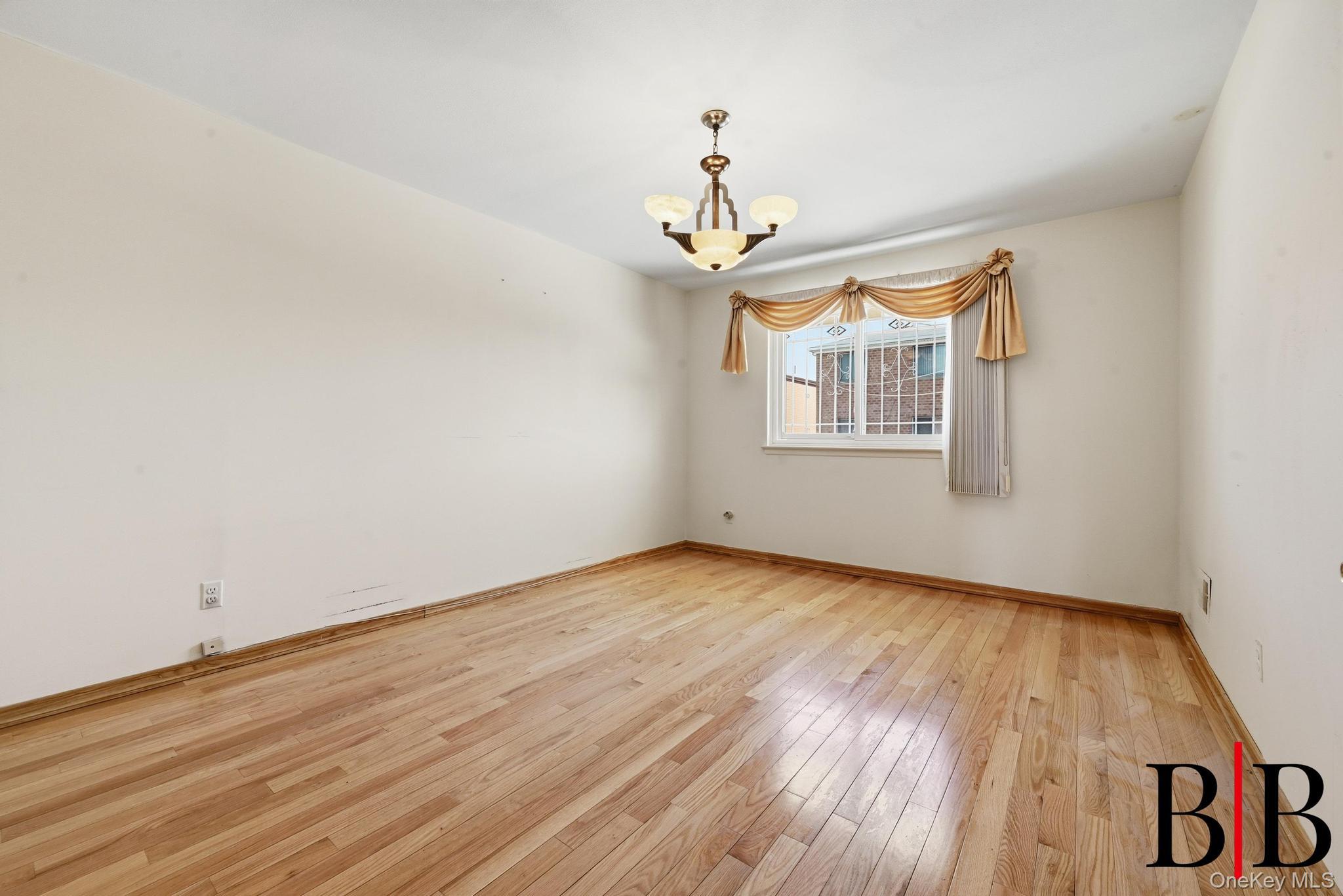 2177 E 69 Street – For Sale photo 6