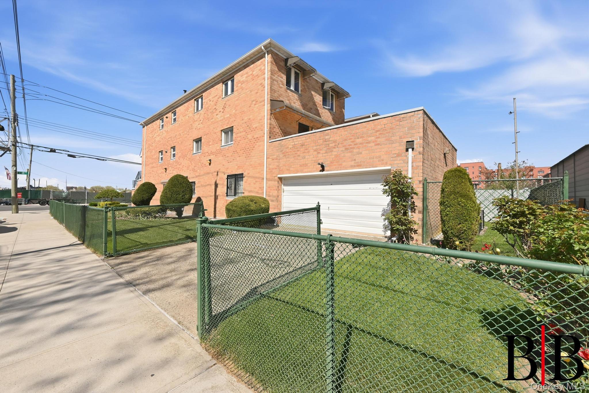 2177 E 69 Street – For Sale photo 4