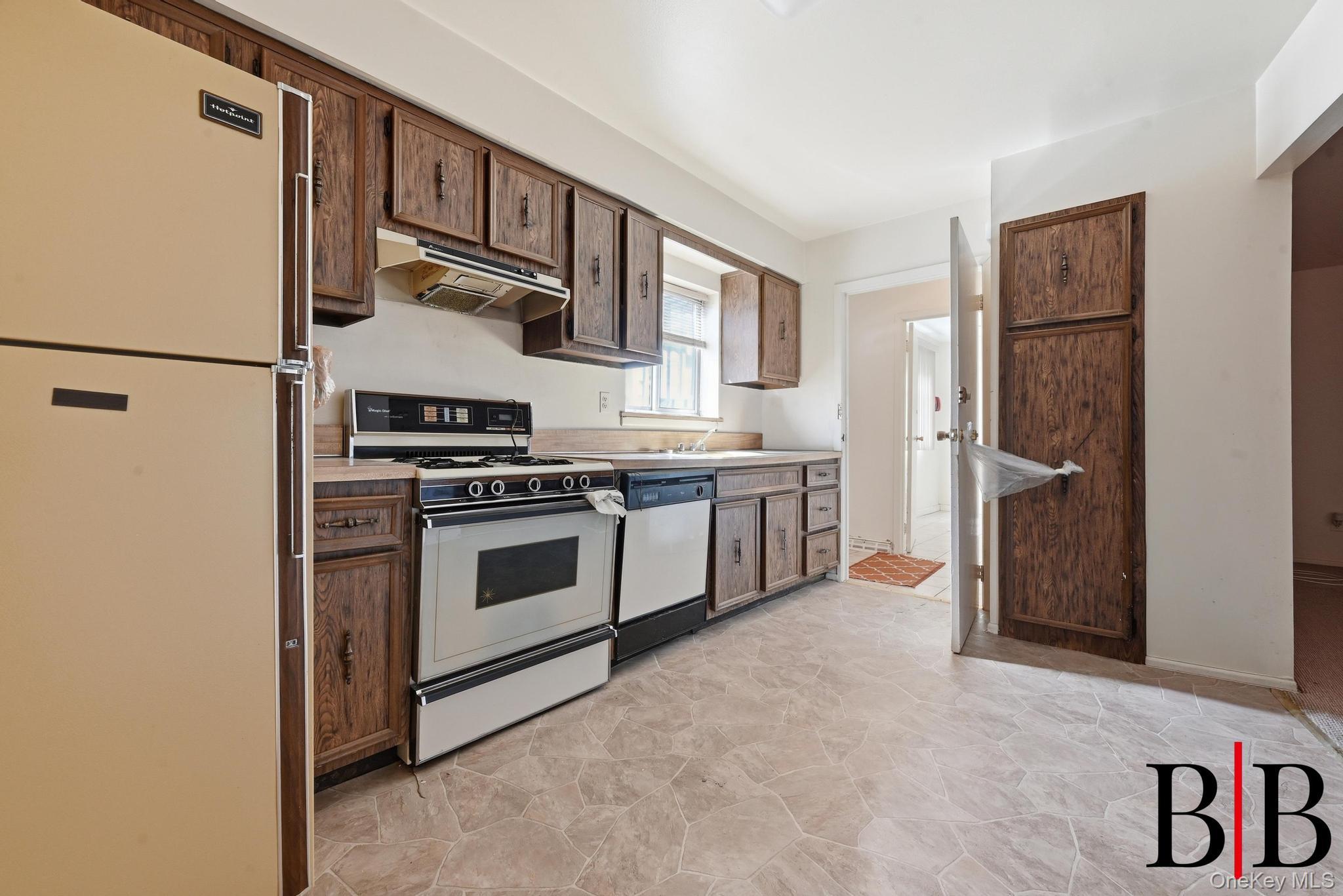 2177 E 69 Street – For Sale photo 22