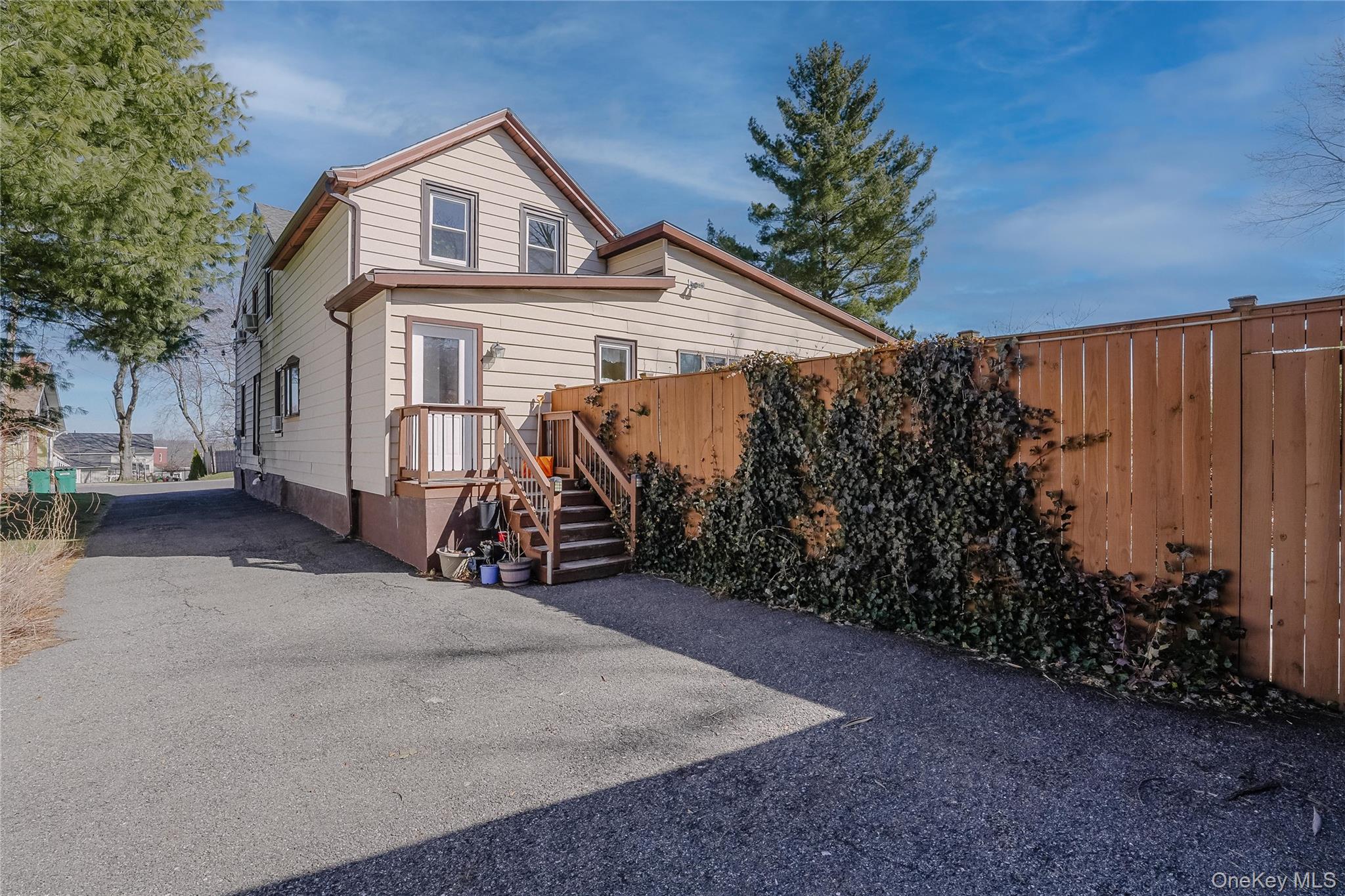 14 West Street – For Sale photo 30