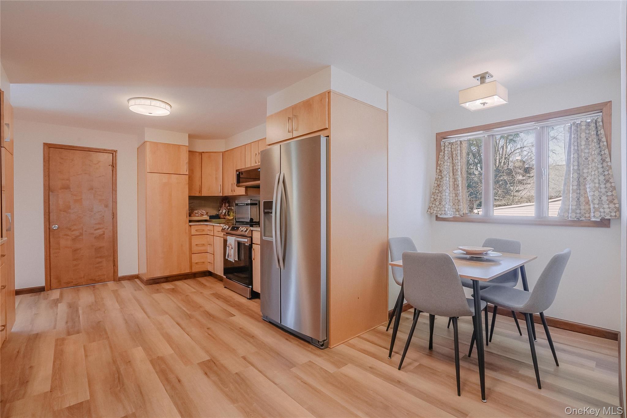 14 West Street – For Sale photo 22