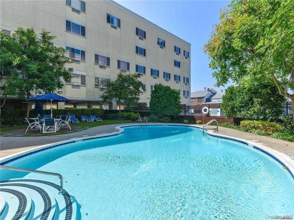 130 Post Avenue, Unit 324 photo 19