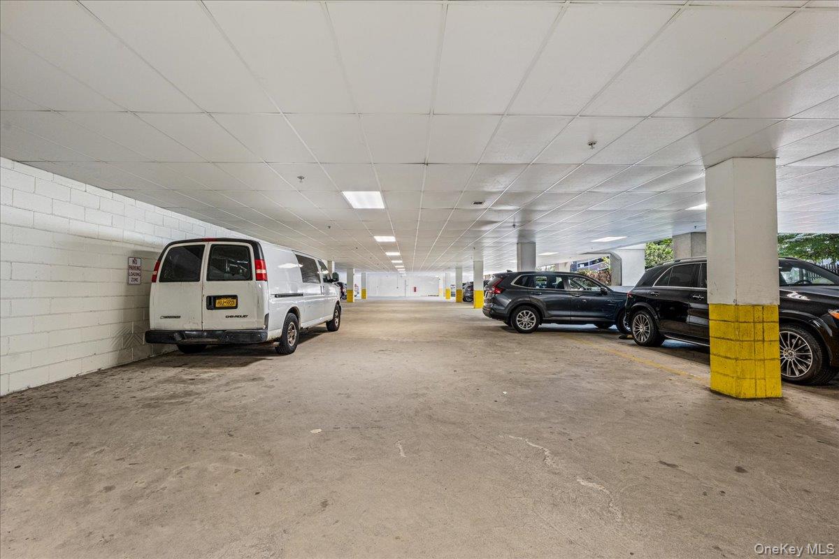 130 Post Avenue, Unit 324 photo 17