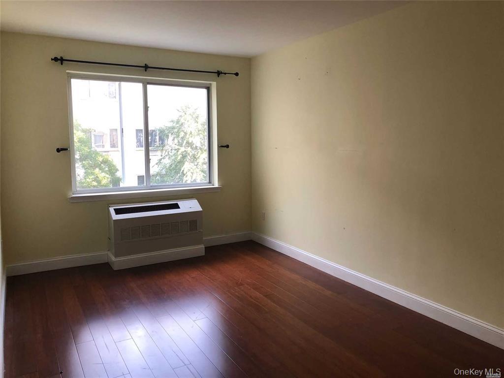 130 Post Avenue, Unit 324 photo 6