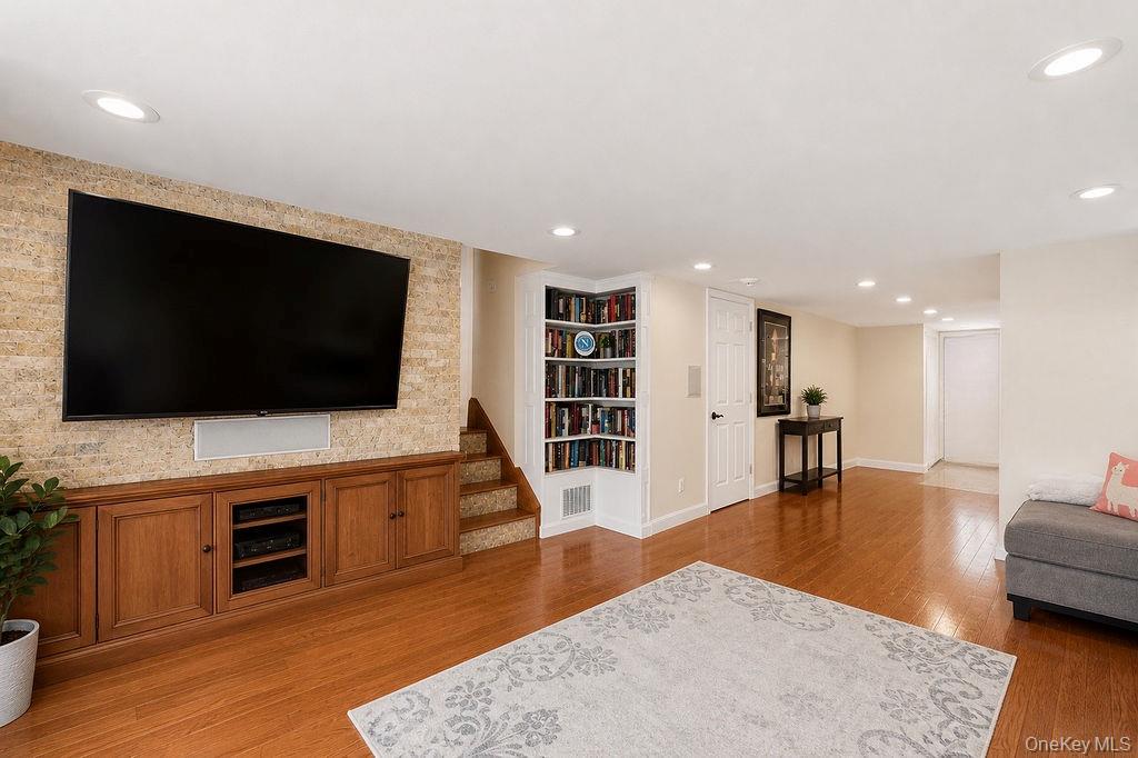 159-27 90th Street – For Sale photo 16