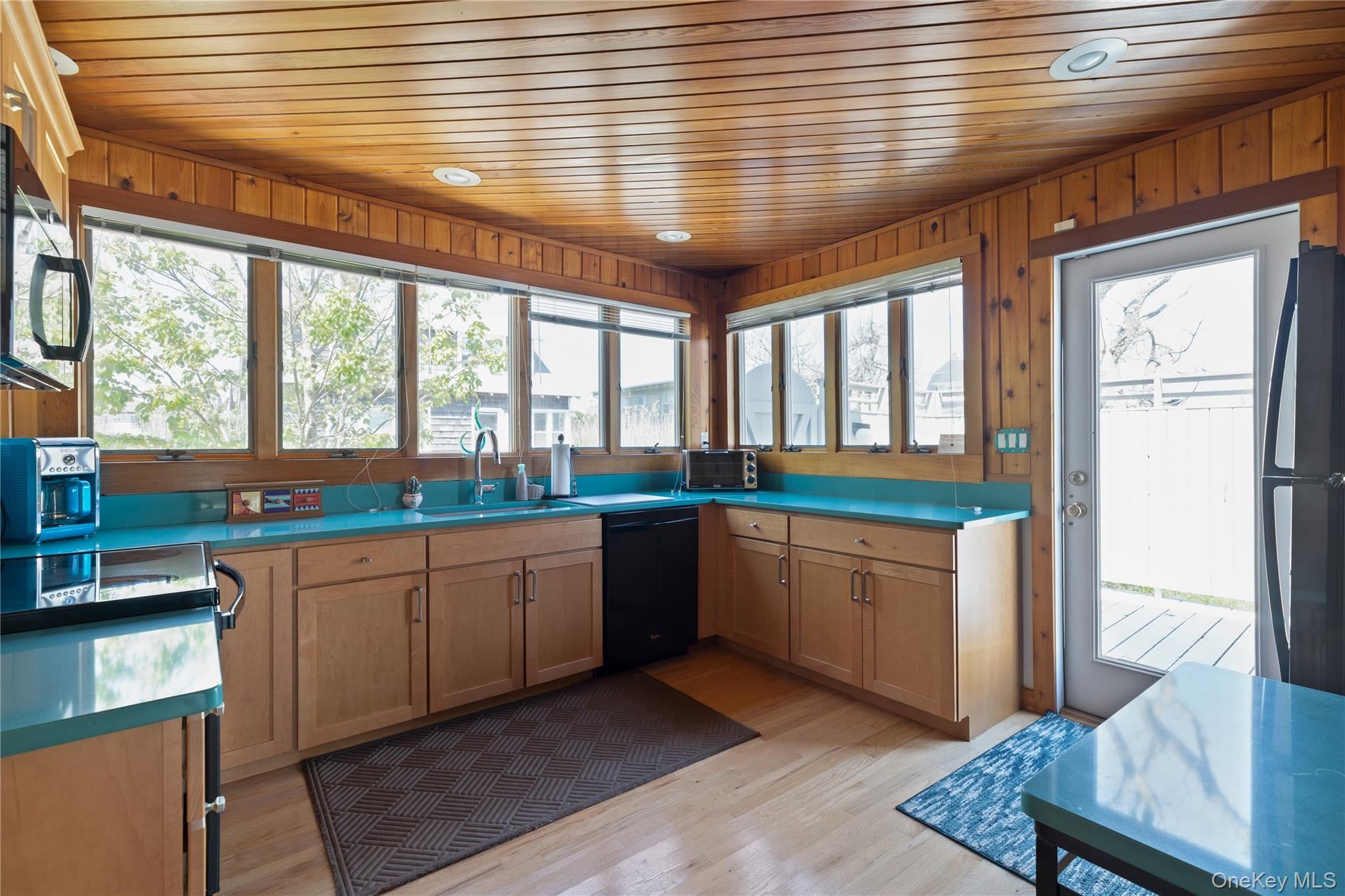 6 Atlantic Avenue – For Sale photo 12