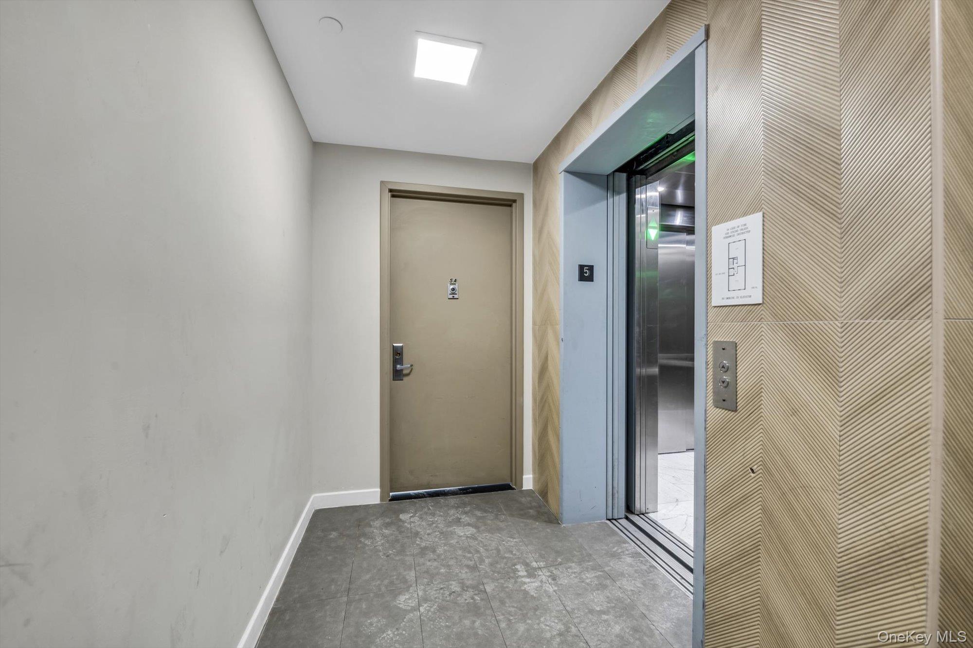 5540 97th Place, Unit 3A photo 10