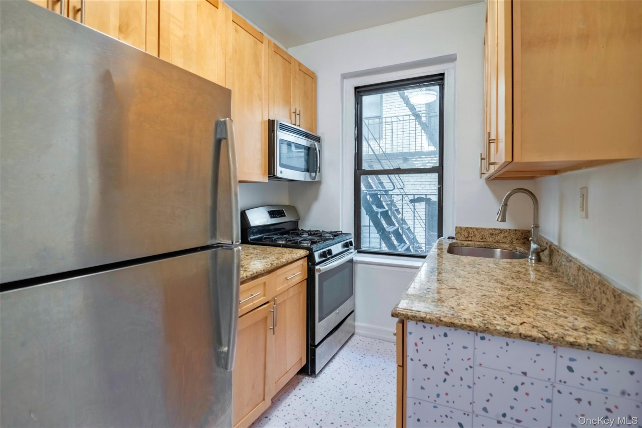 21-77 33rd Street, Unit 2A photo 5