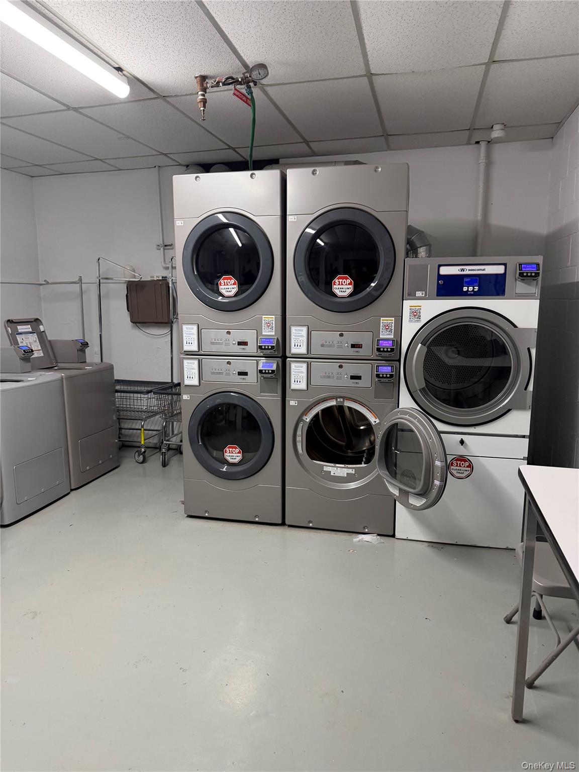 76-12 35th Avenue Ave, Unit 5k photo 6