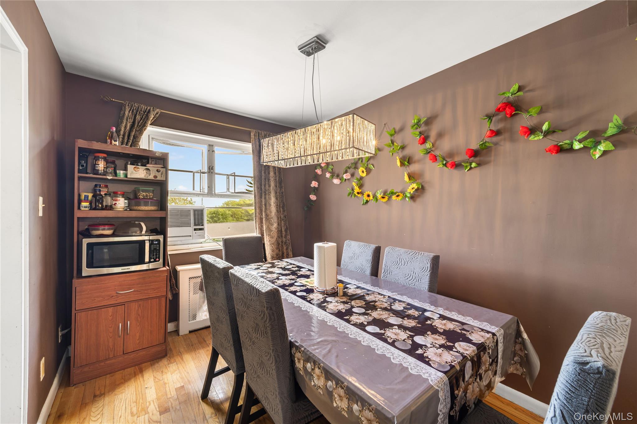 225-08 Stronghurst Avenue, Unit Upper photo 4
