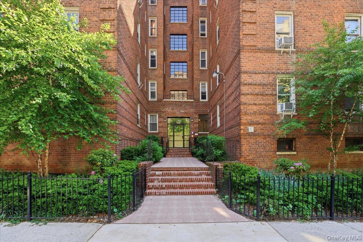 2080 Barnes Avenue Barnes Avenue, Unit 3B photo 14