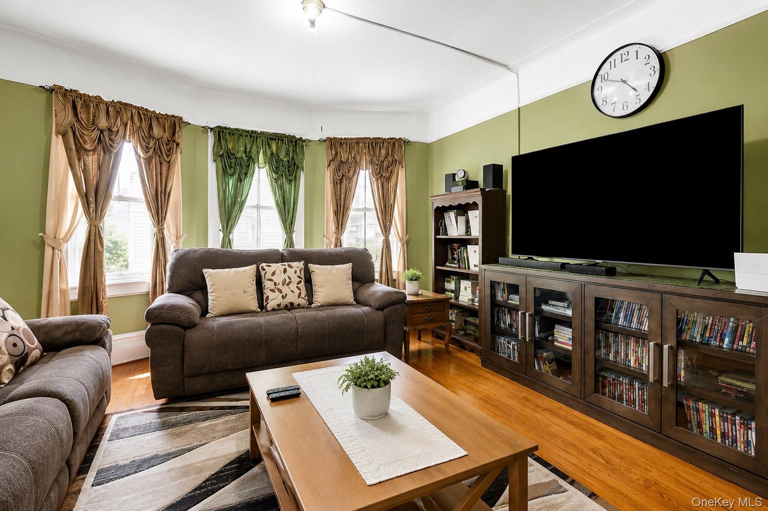 33 Manitou Avenue – For Sale photo 10