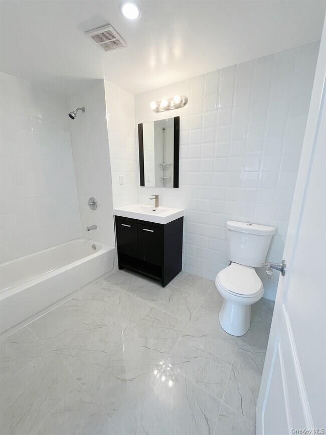 70-26 Queens Boulevard, Unit 10E photo 18