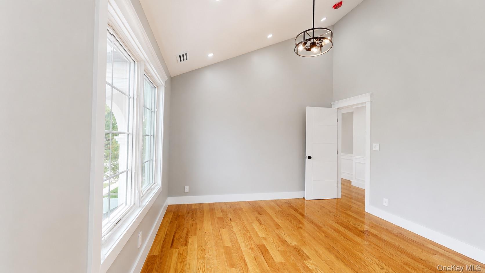 26 Kingston Avenue – For Sale photo 18