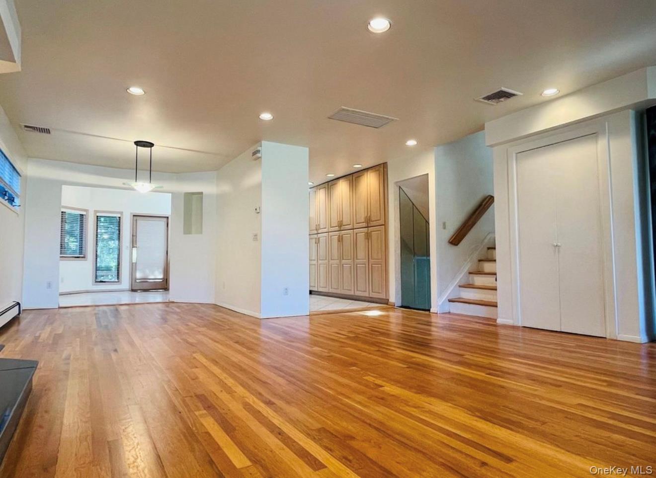 5 Eaton Road – For Rent photo 4