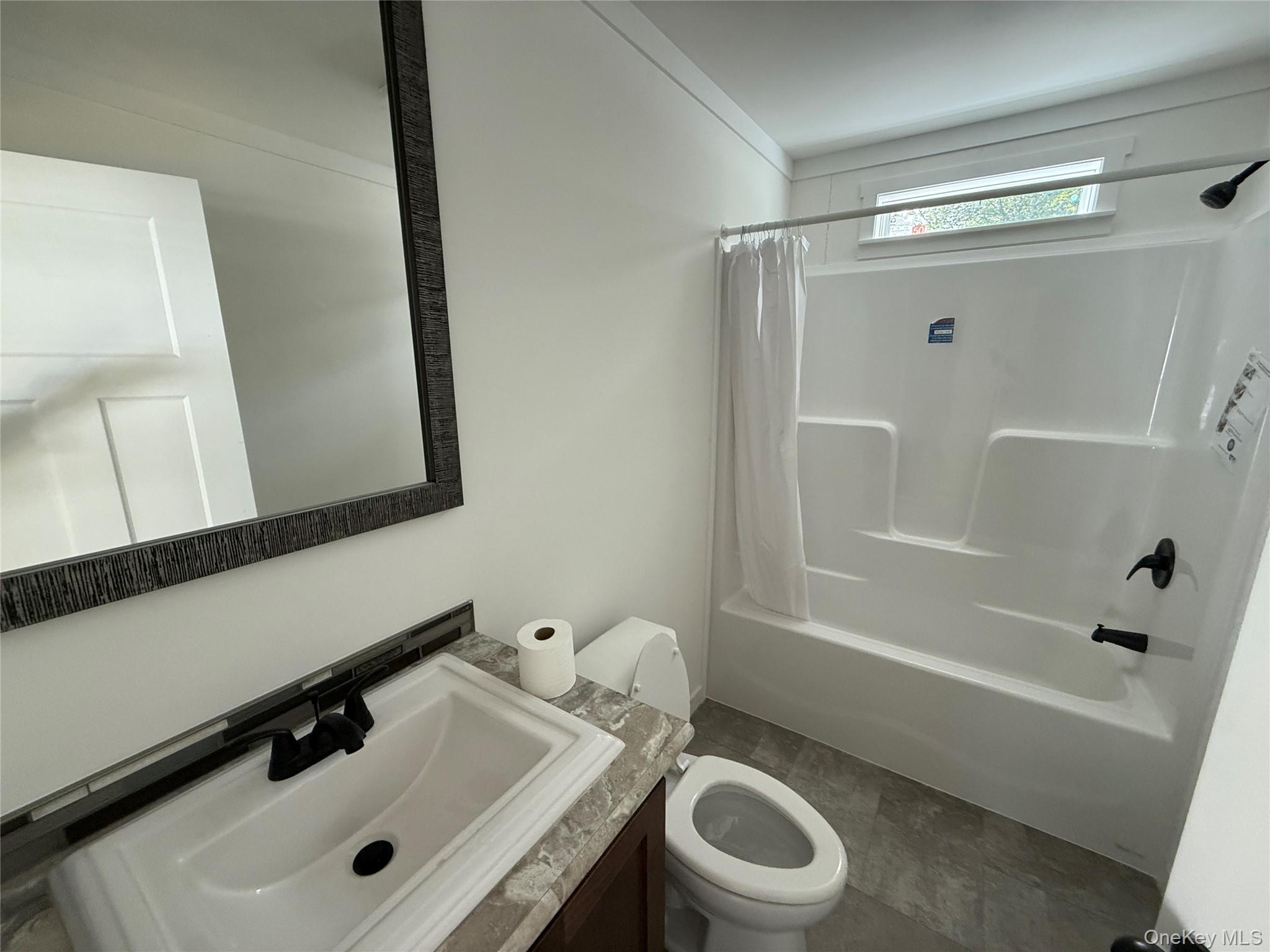 117 Forest Park (aka Hubert St) – For Sale photo 13