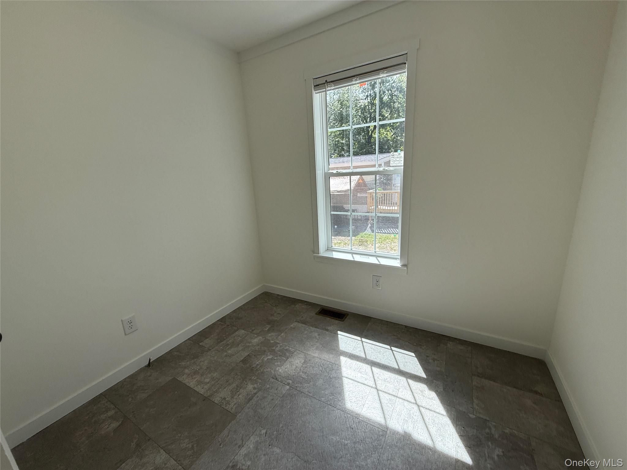 117 Forest Park (aka Hubert St) – For Sale photo 9