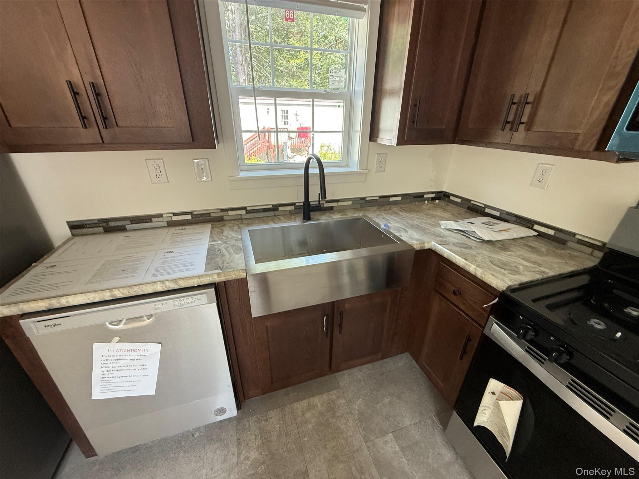 117 Forest Park (aka Hubert St) – For Sale photo 5