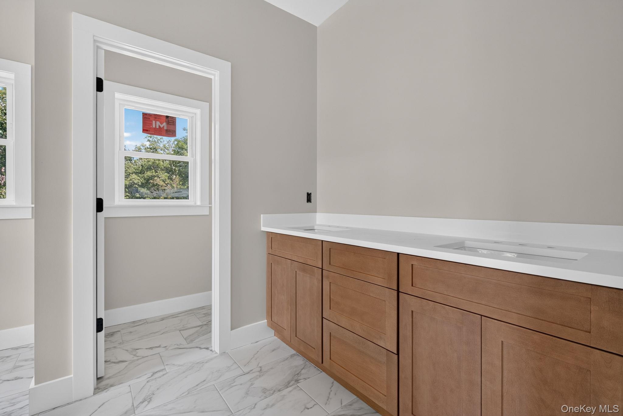 86 Shore Boulevard – For Sale photo 26