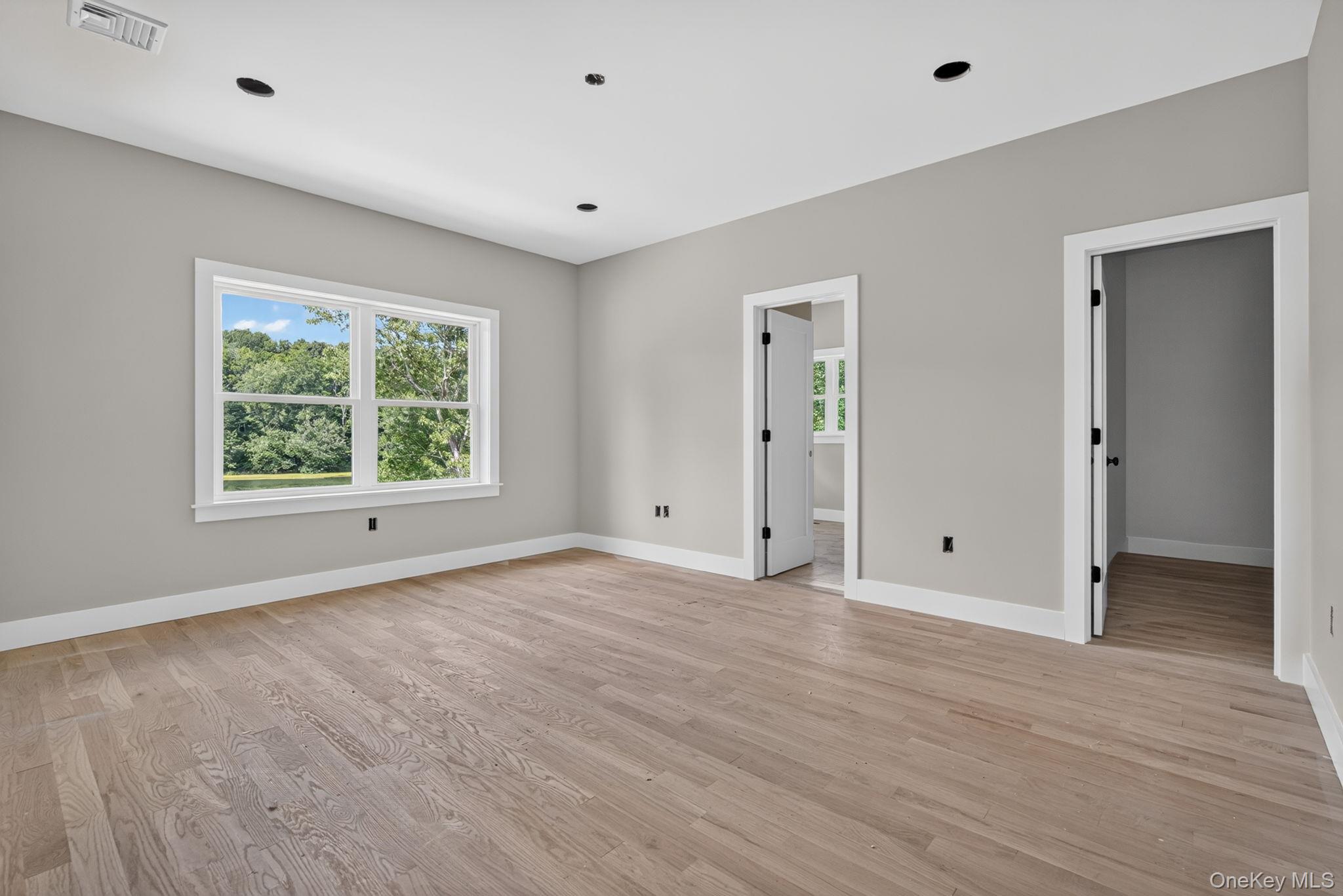 86 Shore Boulevard – For Sale photo 23