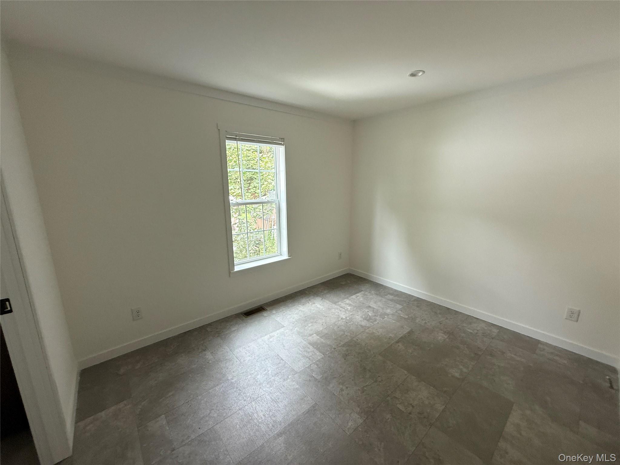 114 Forest Park (aka Hubert St) – For Sale photo 16