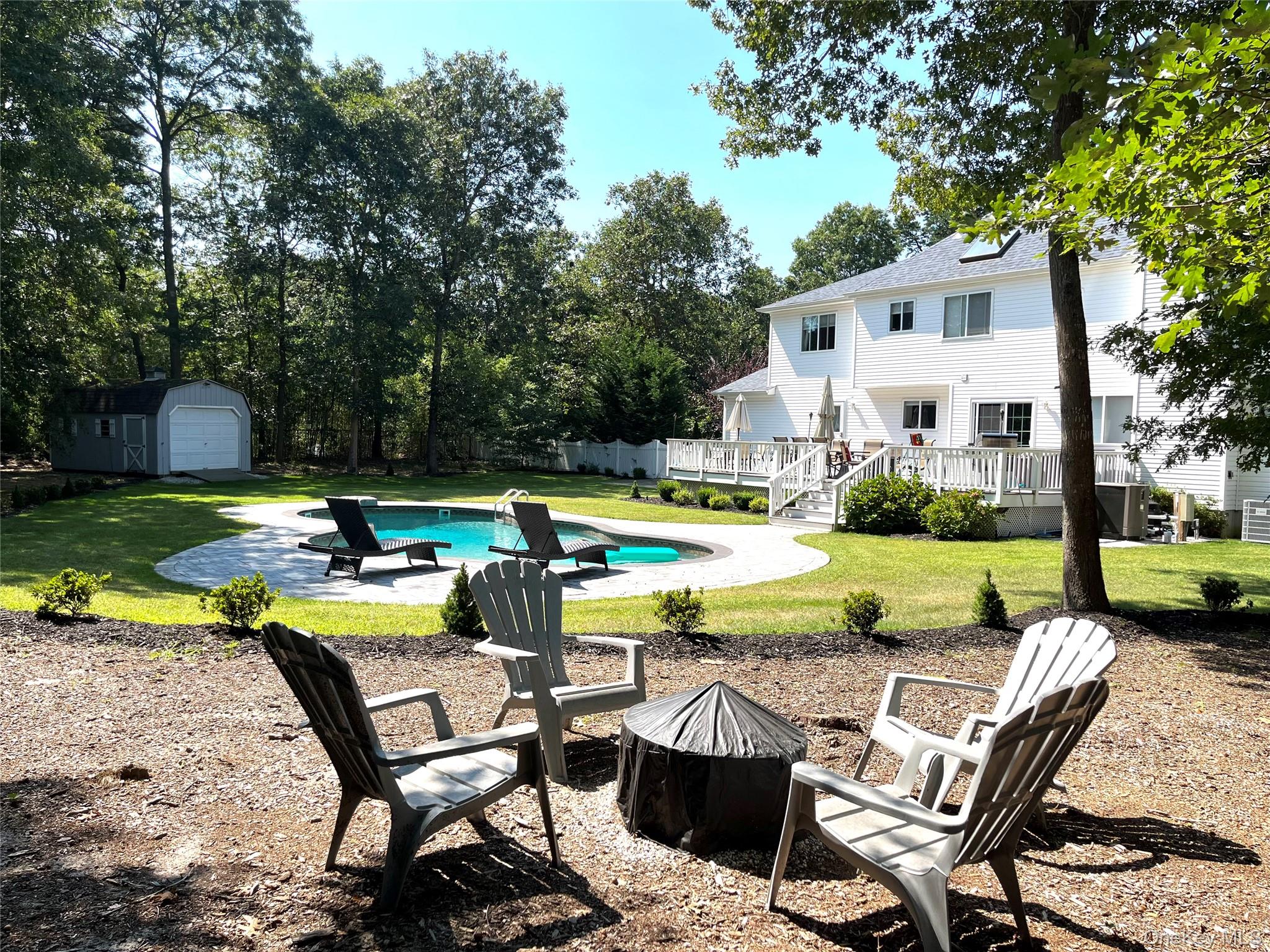15 Silas Woods Road – For Sale photo 3