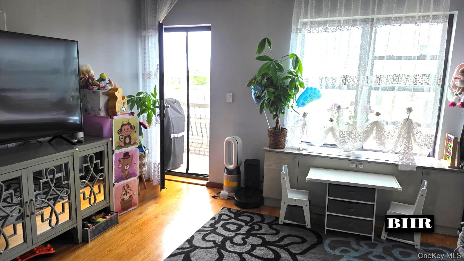 134 W End Avenue, Unit 4A photo 4