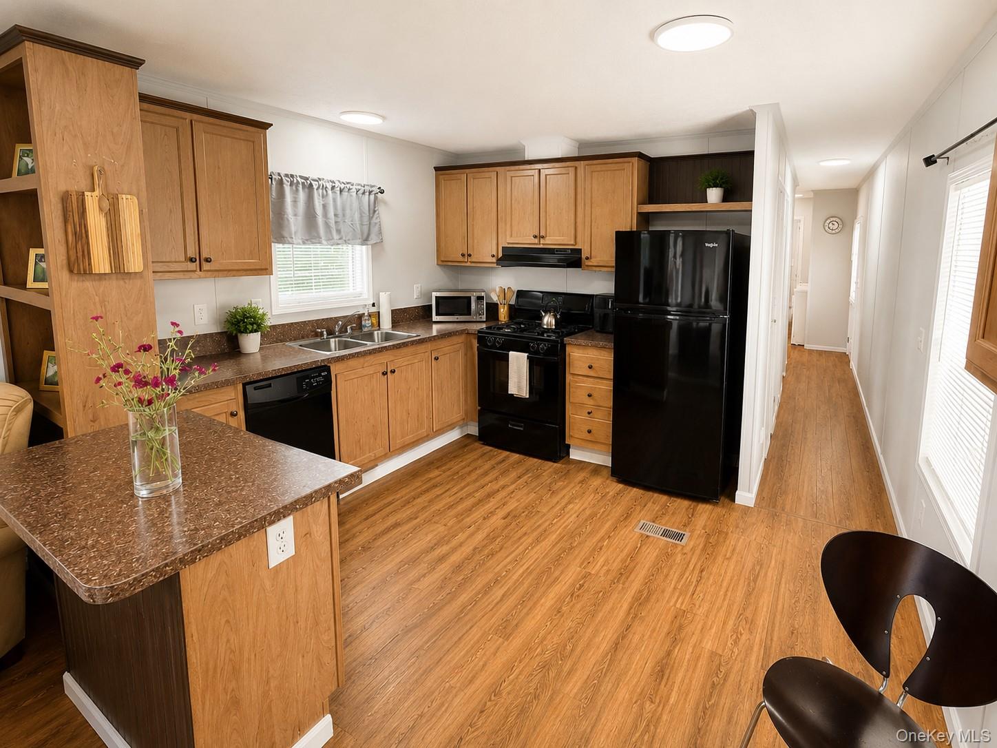 37 Hubbard Avenue, Unit 95 photo 4
