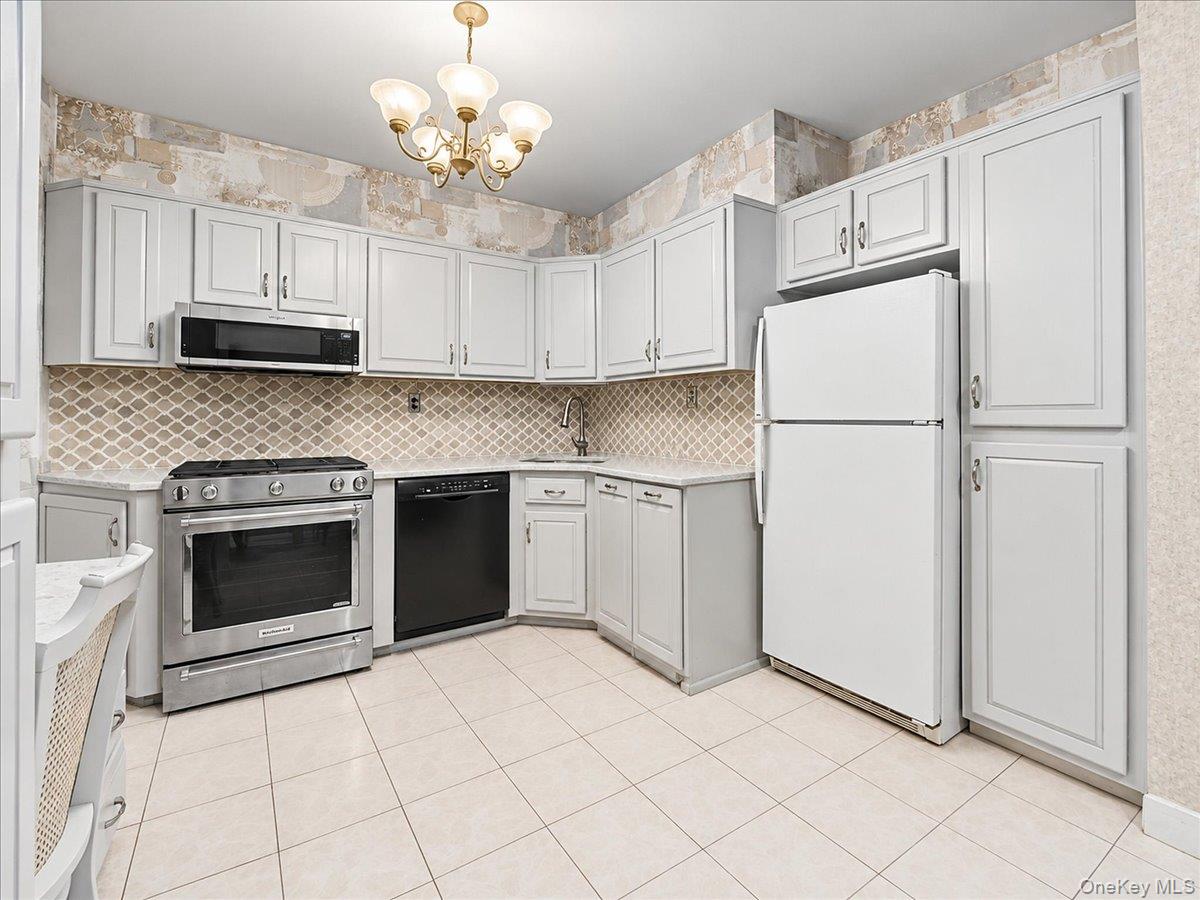 3431 82nd Street, Unit 1 photo 9