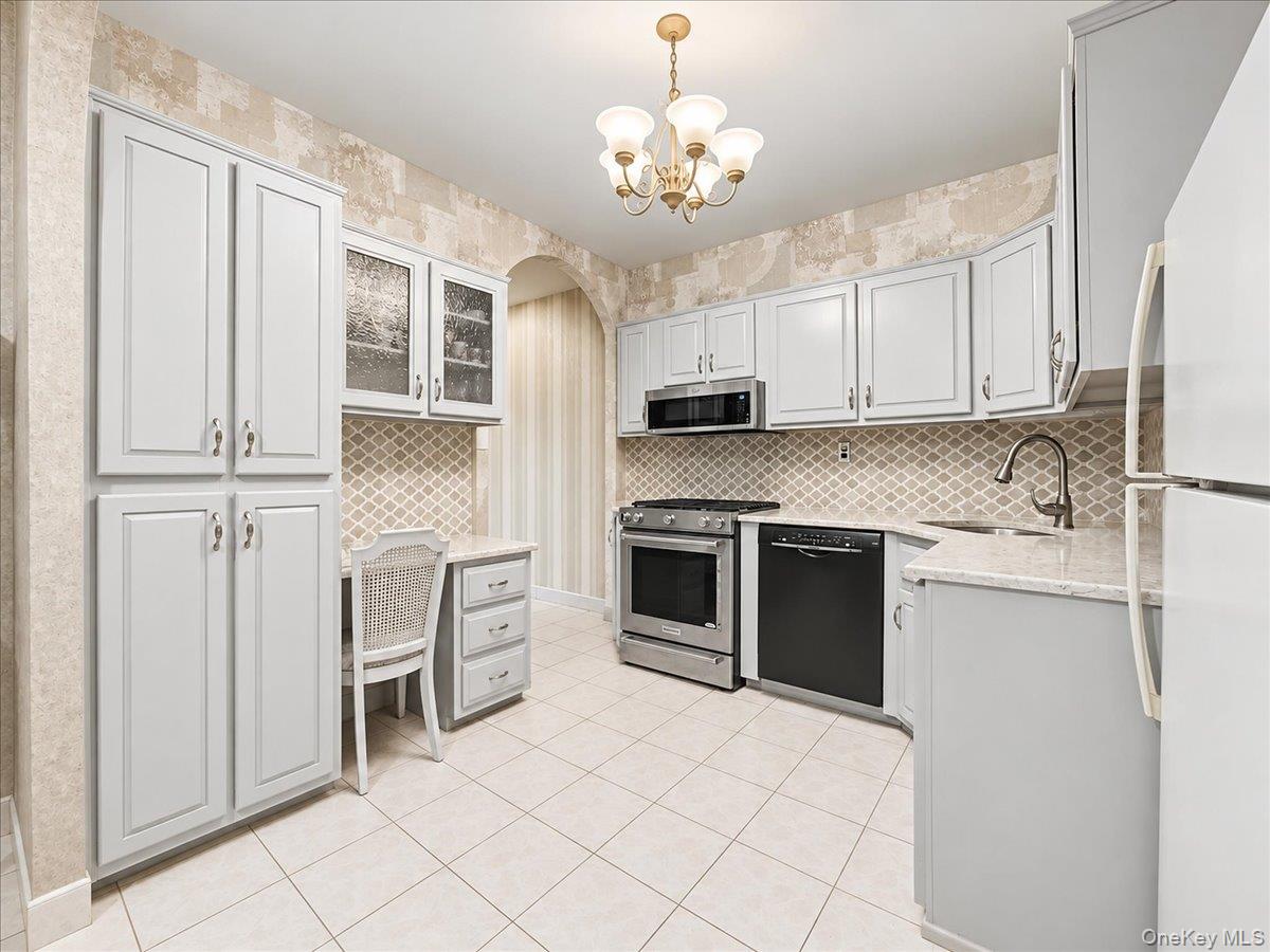 3431 82nd Street, Unit 1 photo 10