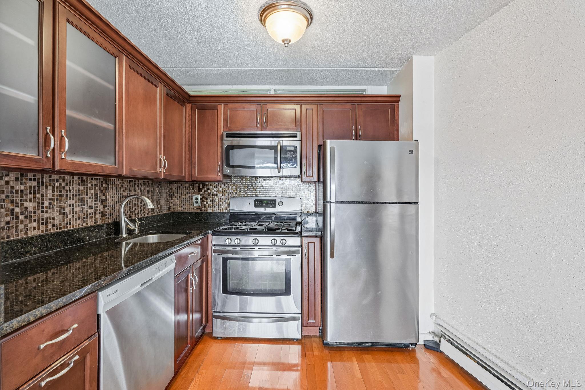1120 Warburton Avenue, Unit 3F photo 6