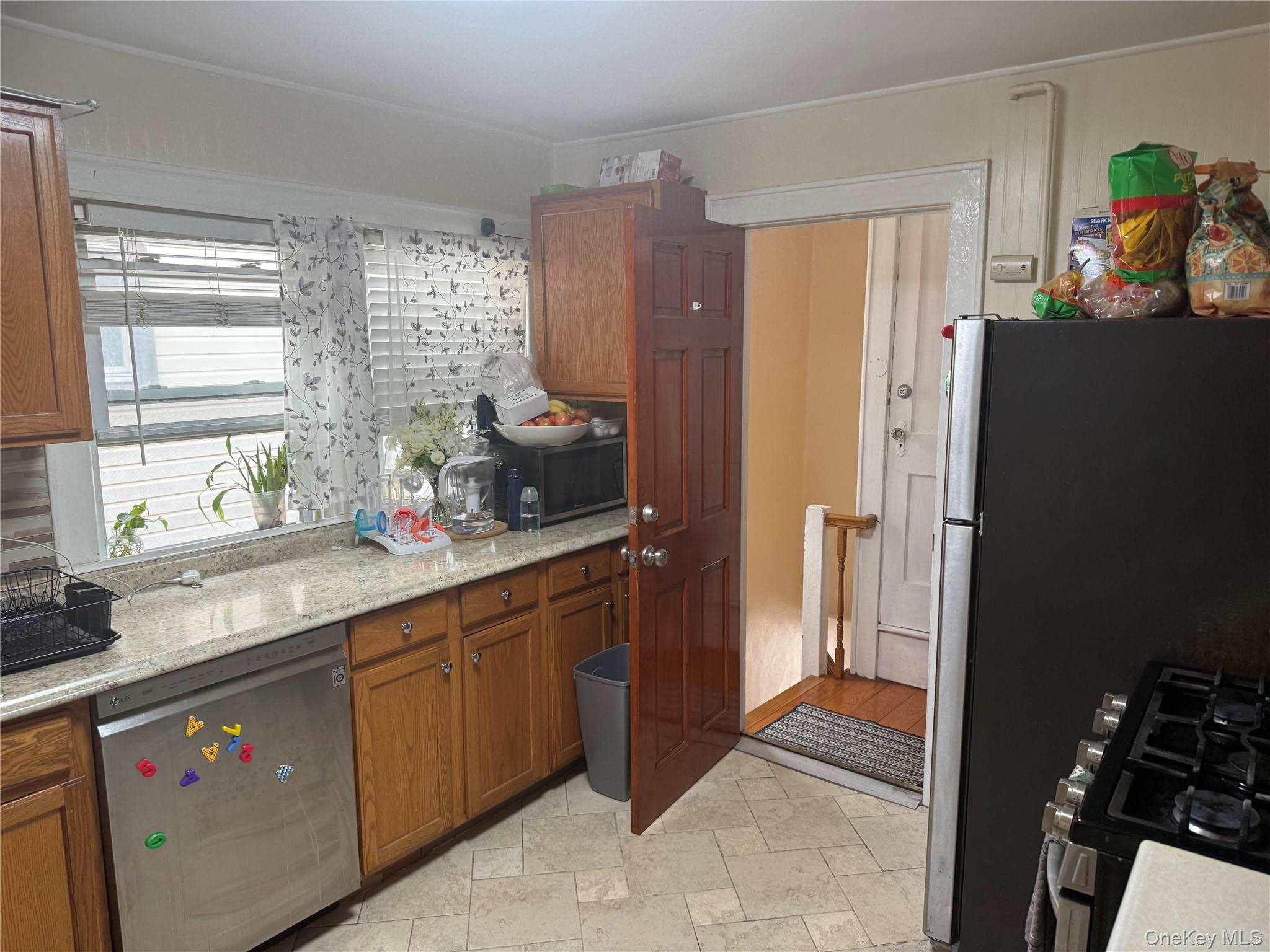 140 Terrace Avenue – For Sale photo 12