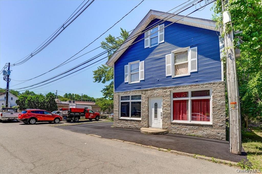 5 Tallman Place – For Sale