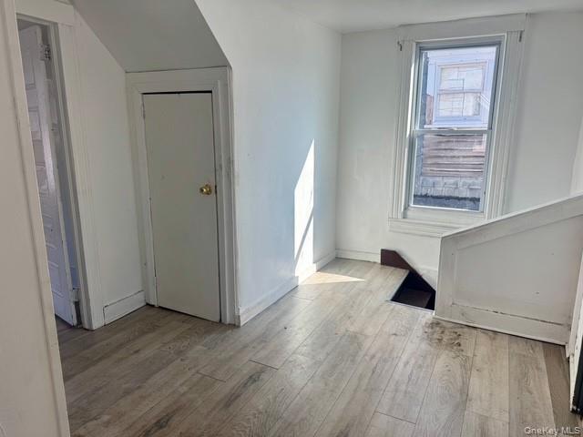 14 Smith Street – For Rent photo 8