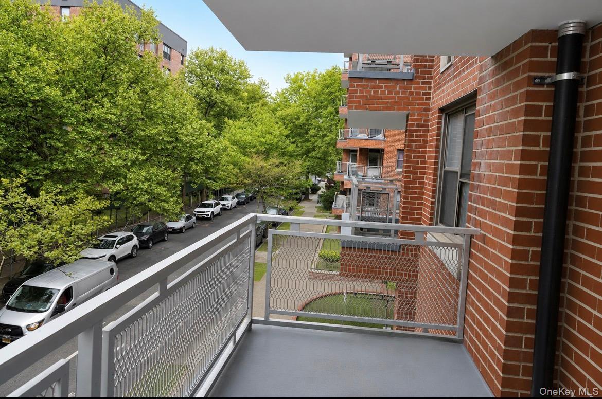 1165 E 54th Street, Unit 3S photo 3