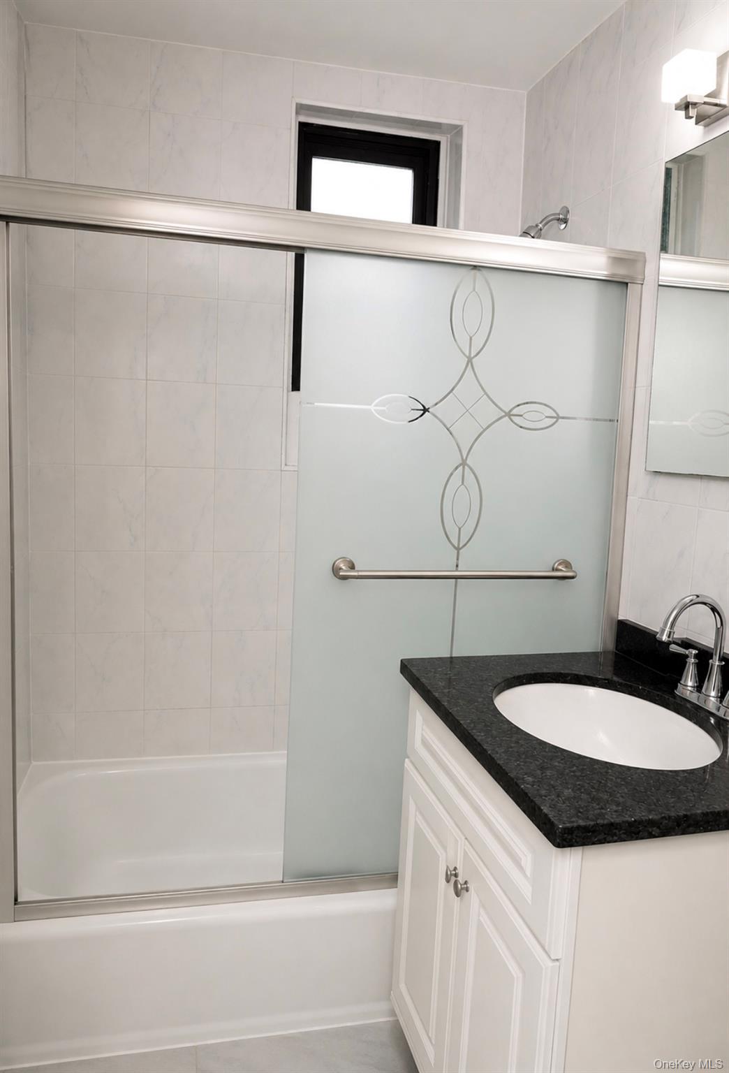 1165 E 54th Street, Unit 3S photo 4