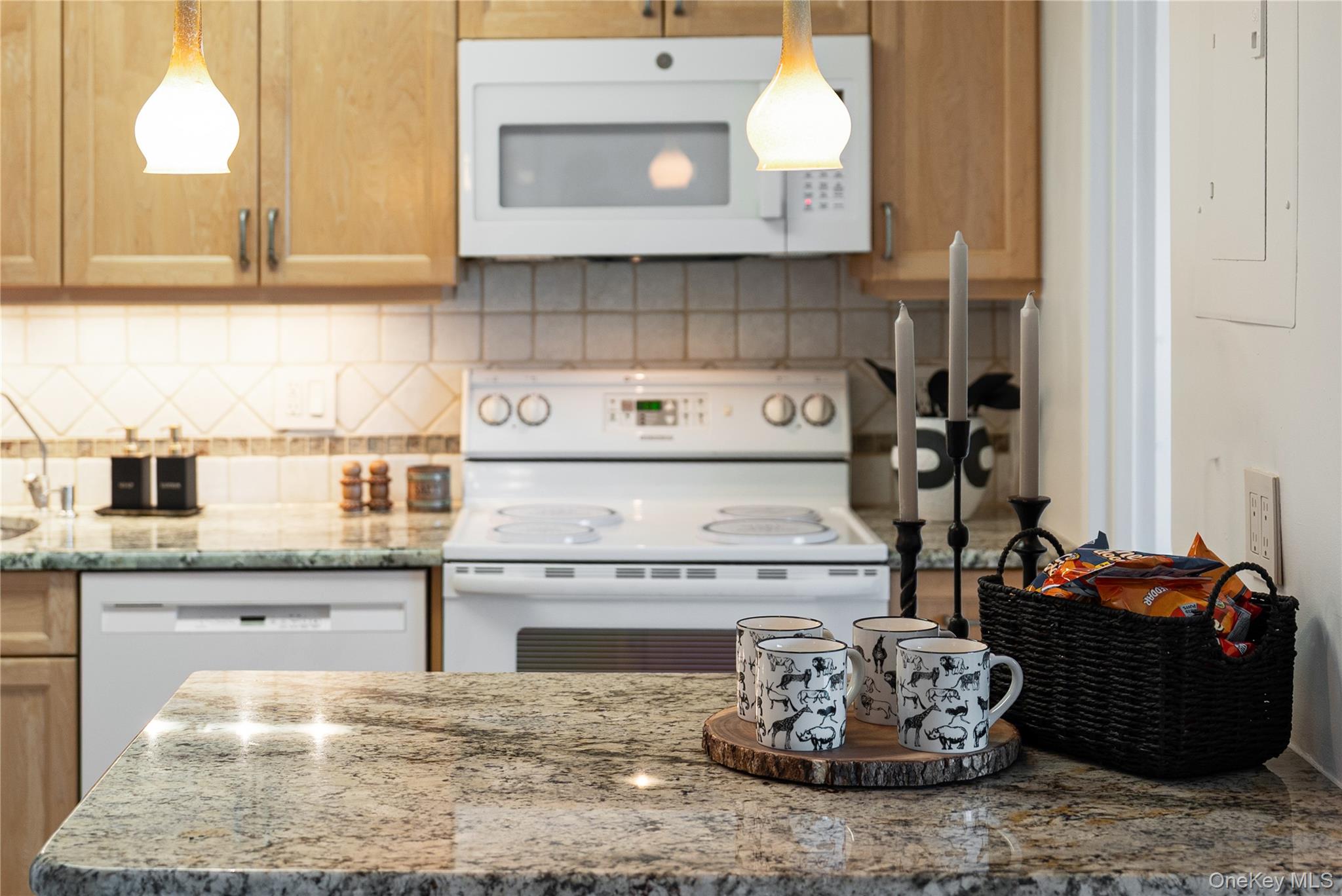 500 High Point Drive, Unit 707 photo 14