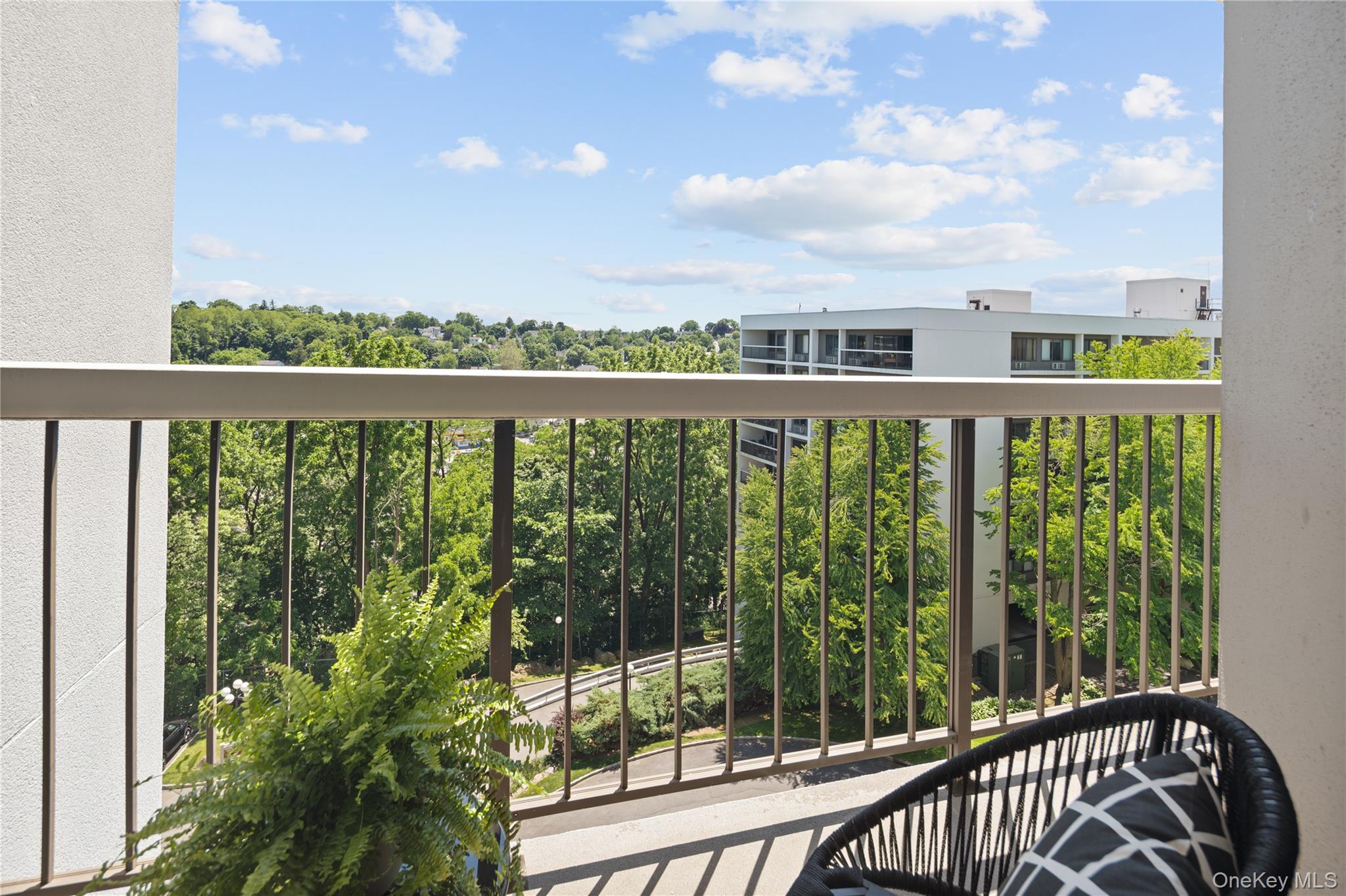 500 High Point Drive, Unit 707 photo 29