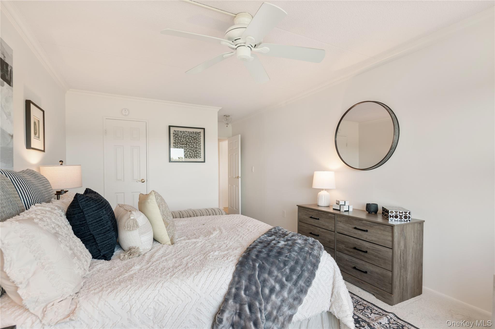 500 High Point Drive, Unit 707 photo 26
