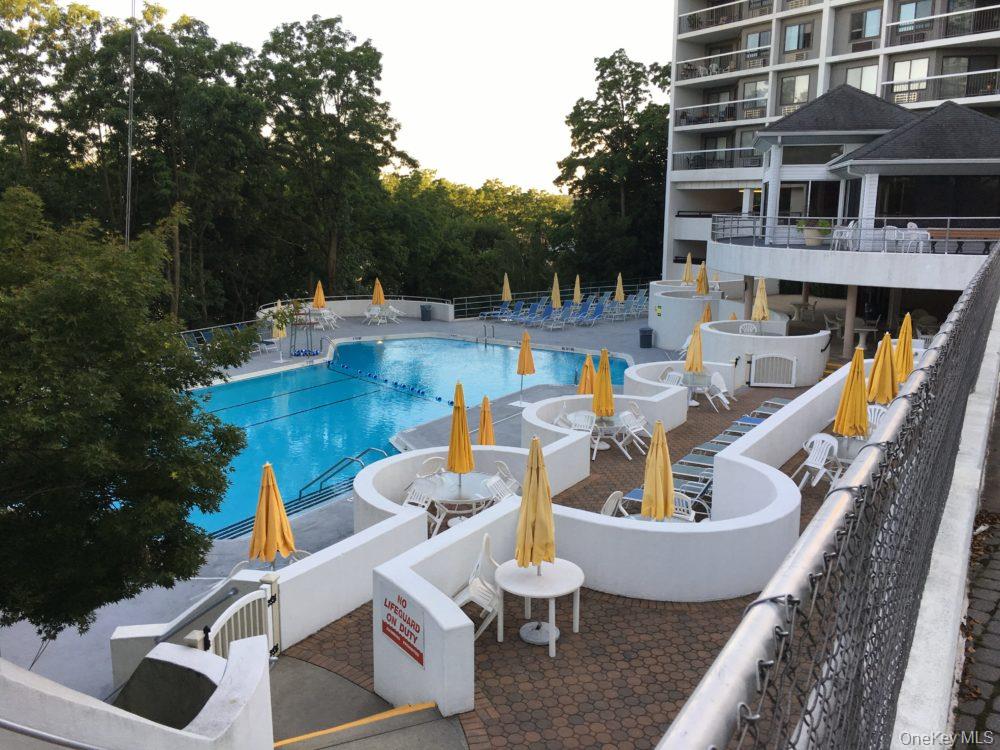 500 High Point Drive, Unit 707 photo 34