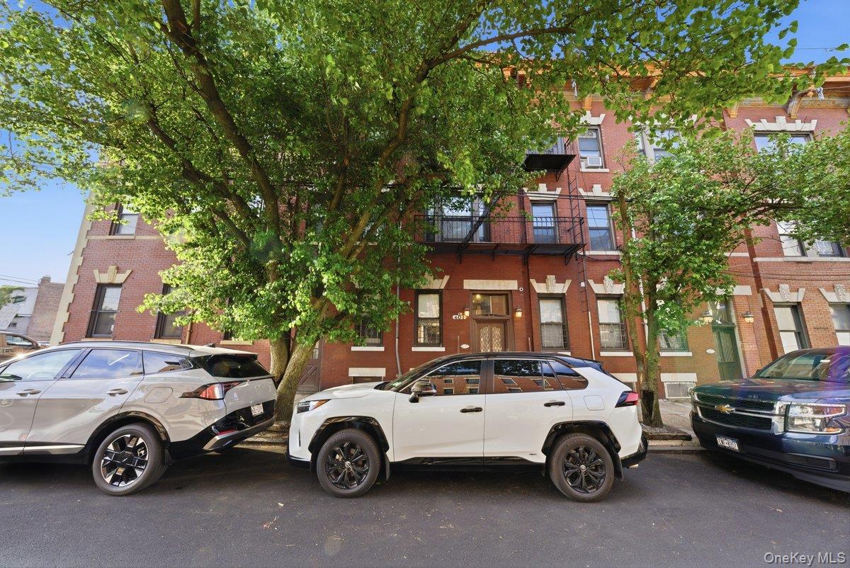 975 McLean Avenue – For Sale photo 14