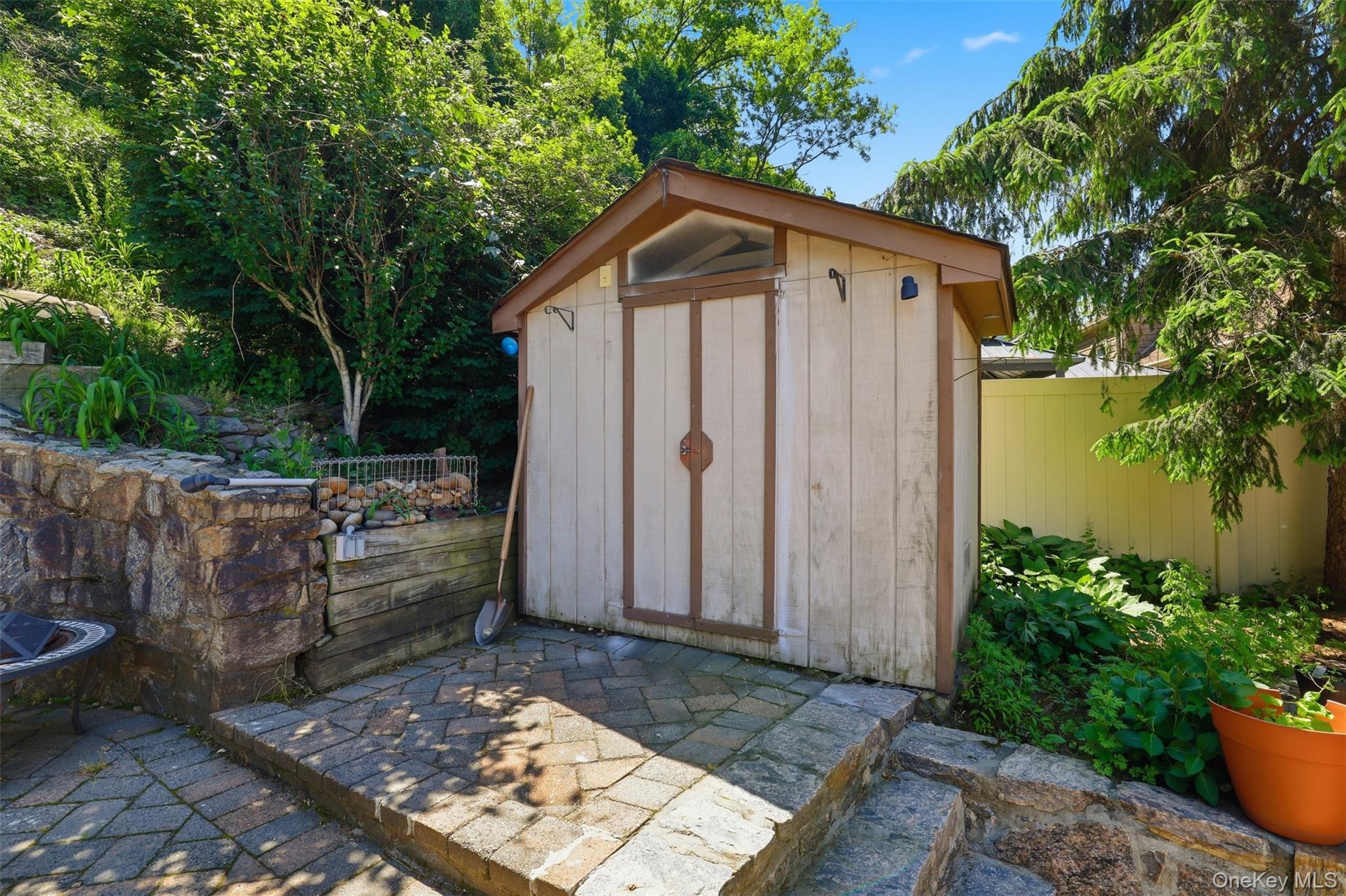 29 Montrose Road – For Sale photo 17