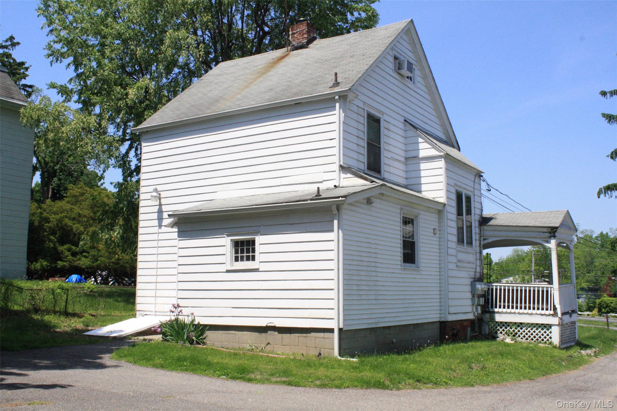 18 Church Street – For Sale photo 3