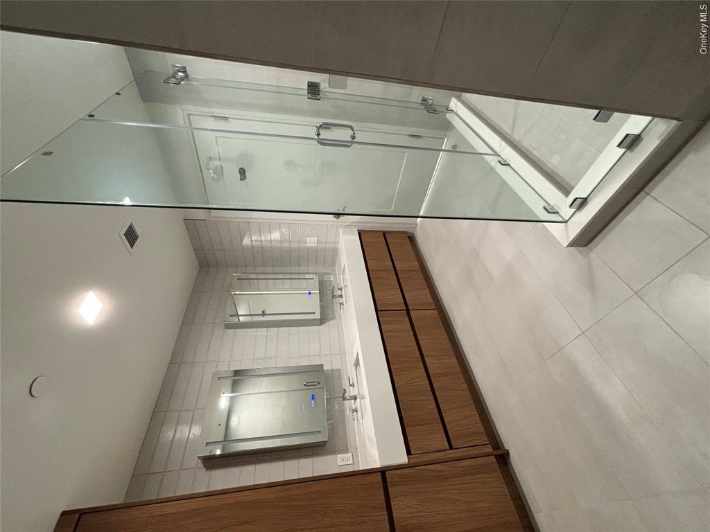 218 Middle Neck Road, Unit 313 photo 13