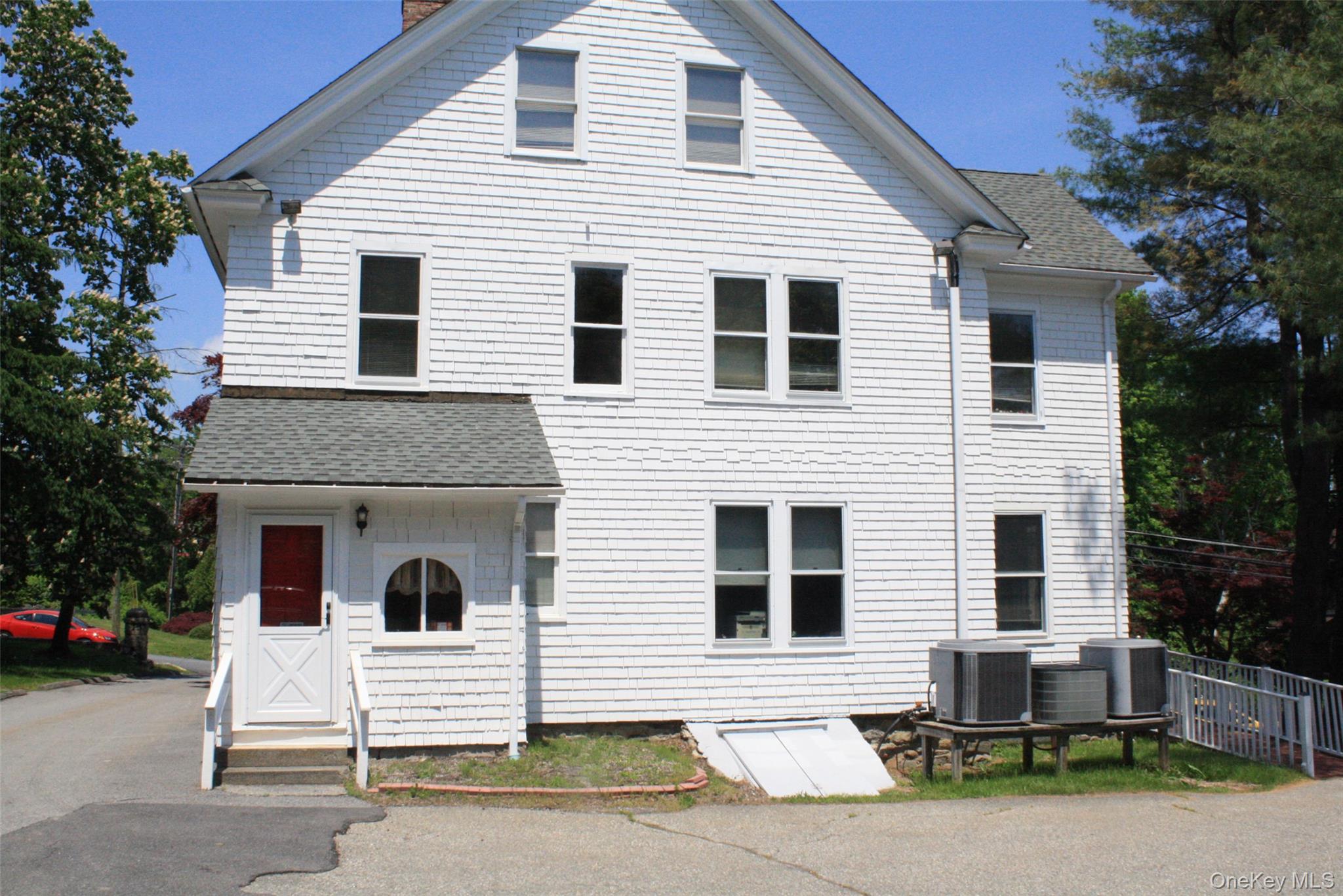20 Church Street – For Sale photo 2