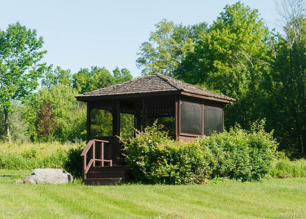 652 Albany Post Road – For Sale photo 29