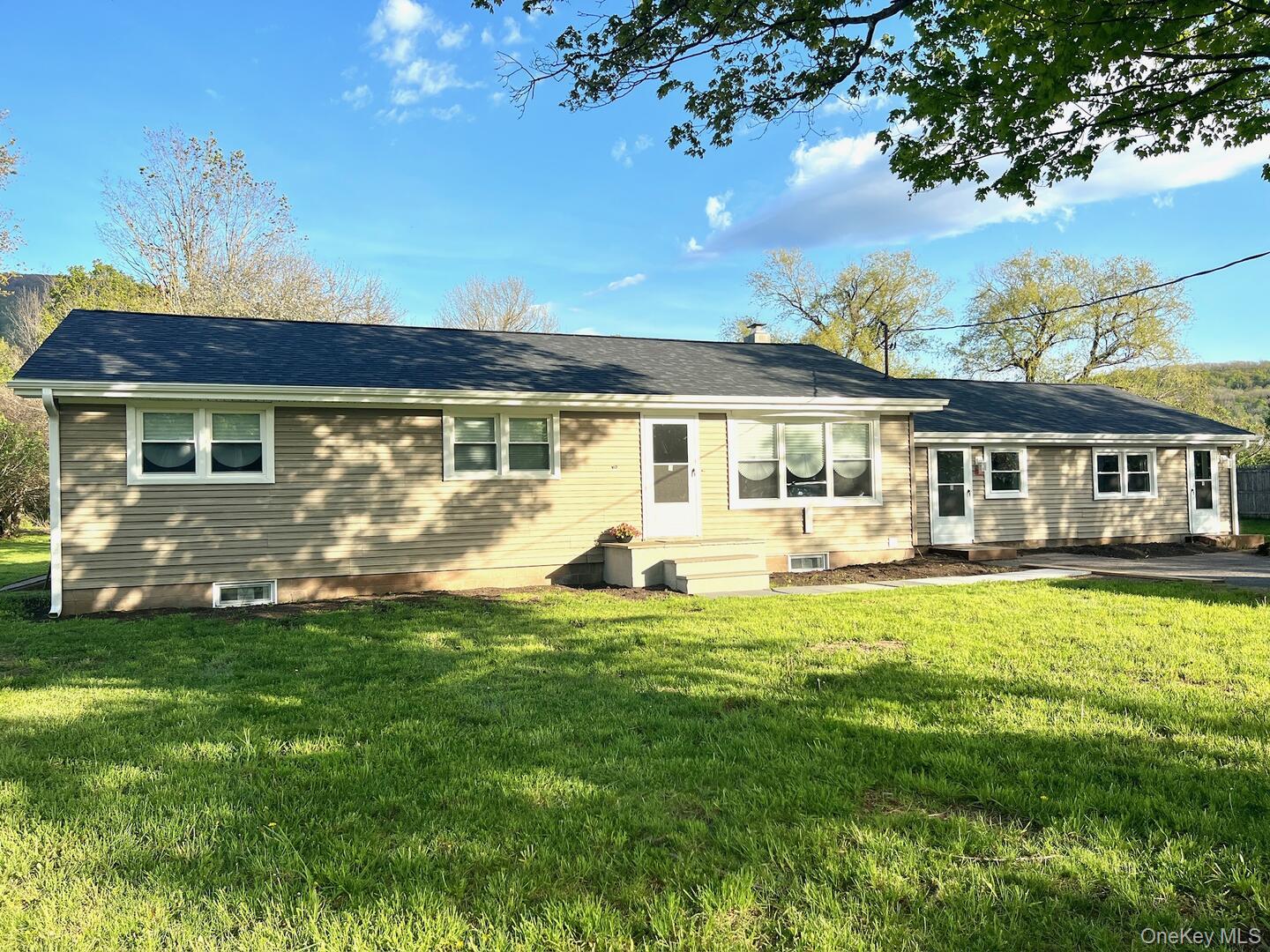 96 56 – For Sale