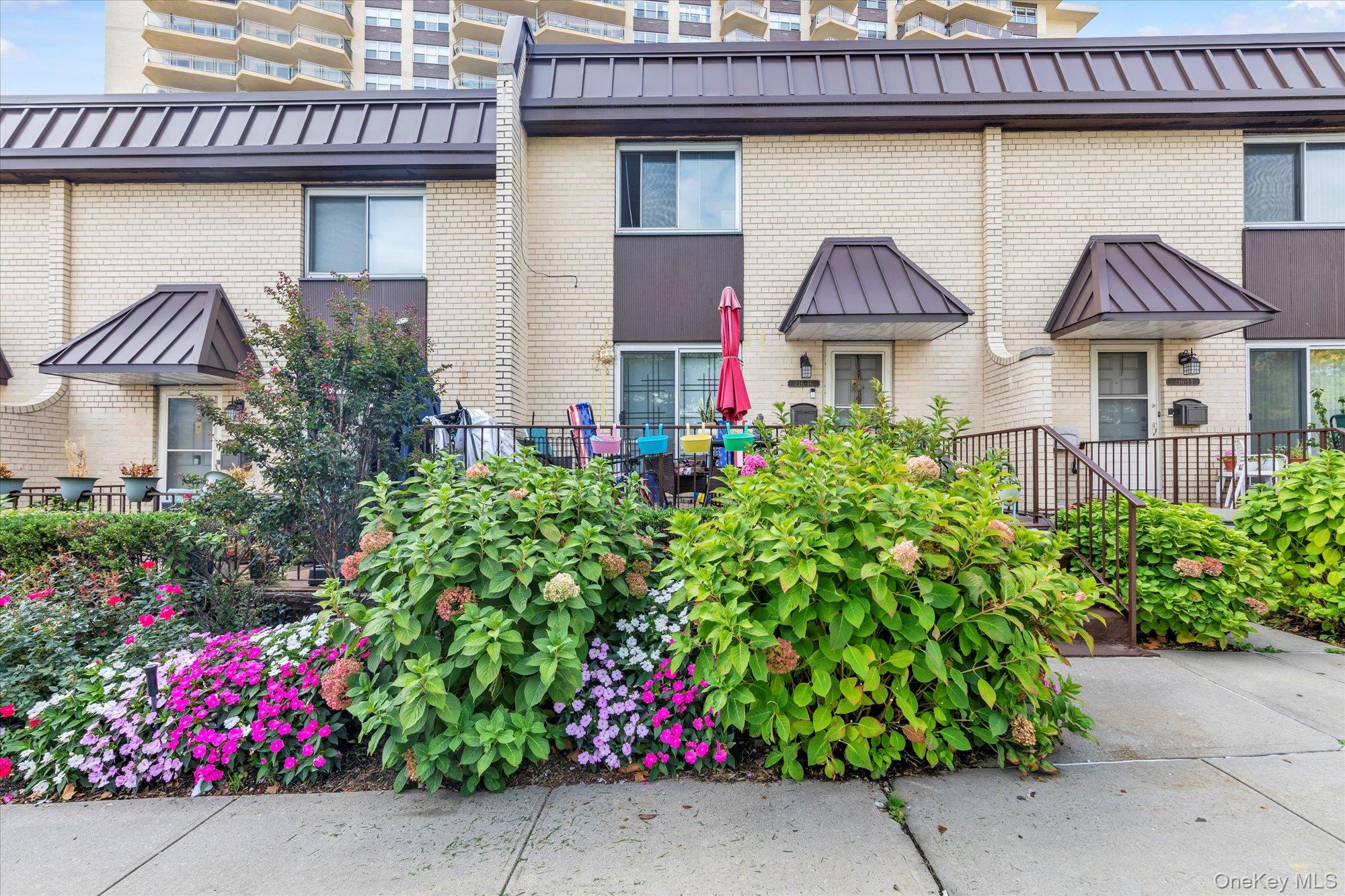 216-16 17th Avenue, Unit TH56