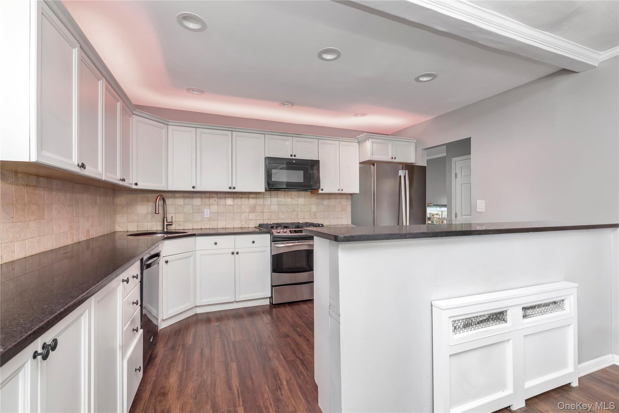216-16 17th Avenue, Unit TH56 photo 5