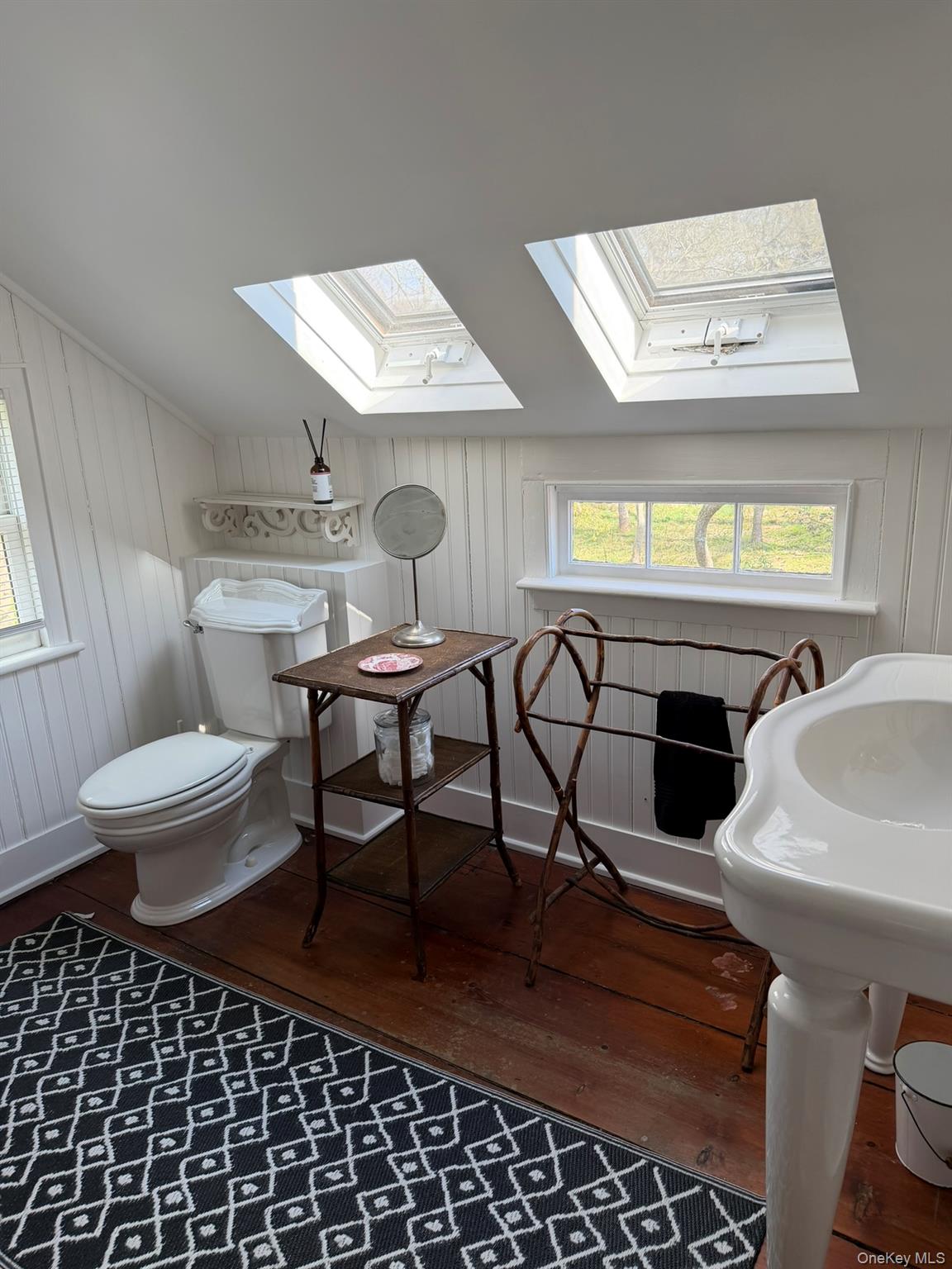 1981 Montauk Highway – For Rent photo 11